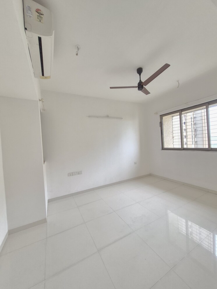 Room, lodha-splendora 3 Bedroom 1124 Sq.Ft. Apartment In Ghodbunder Road Thane 9466176