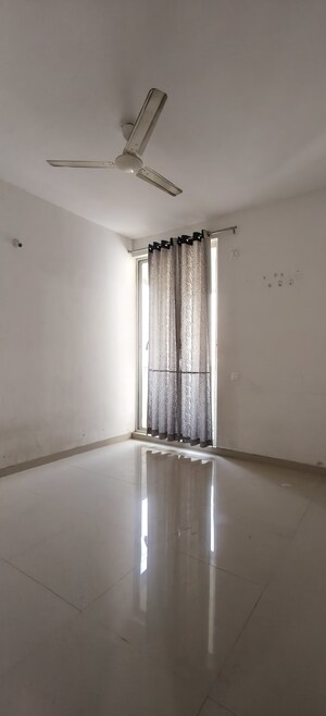 1 BHK Apartment For Rent in New Khapri