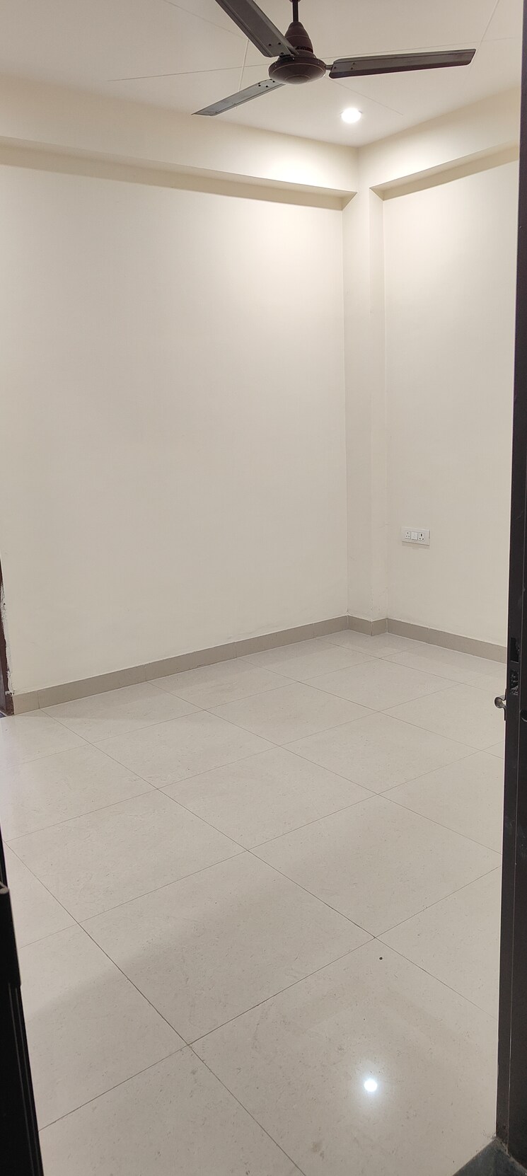 Room, dharam-flats 1 Bedroom 500 Sq.Ft. Builder Floor In Palam Vihar Extension Gurgaon 9466197