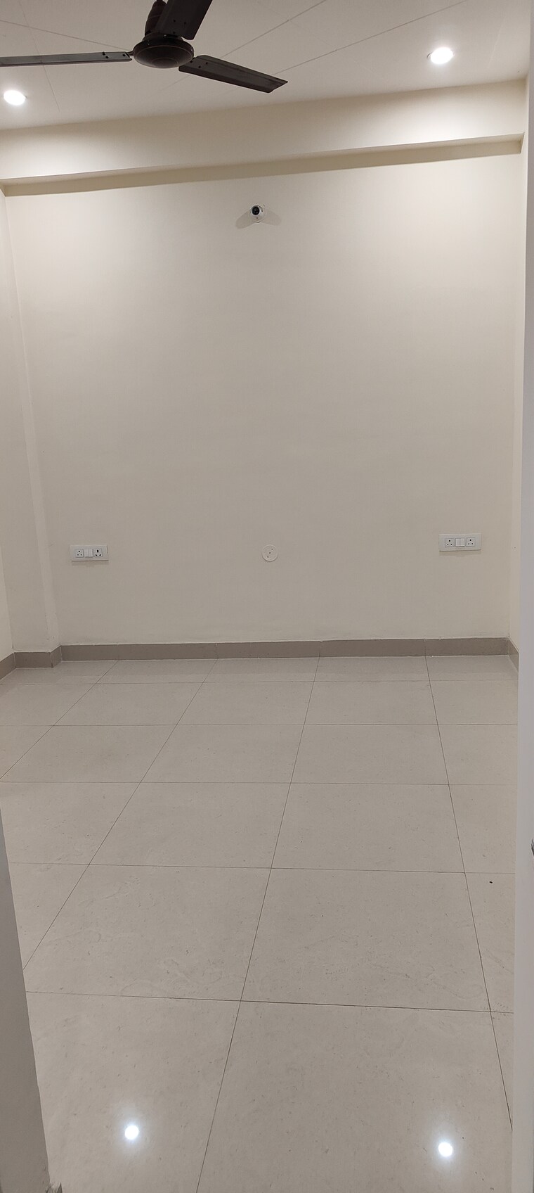 Room, dharam-flats 1 Bedroom 500 Sq.Ft. Builder Floor In Palam Vihar Extension Gurgaon 9466197