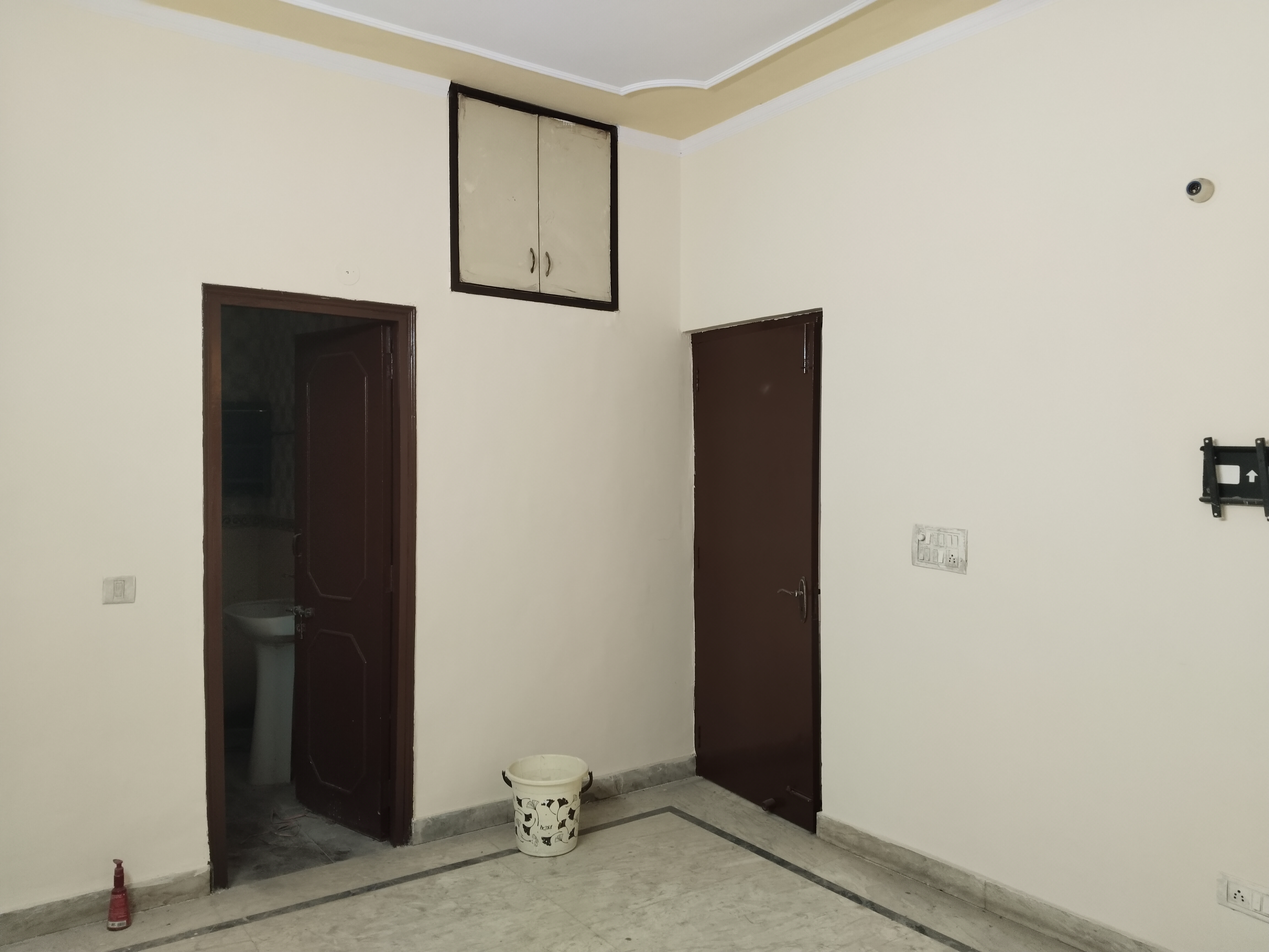 3 BHK + Pooja Room 2250 Sq.Ft. Apartment in Ashoka Enclave Faridabad