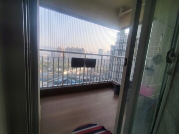 2 BHK Apartment For Rent in Lodha Amara, Kolshet Road