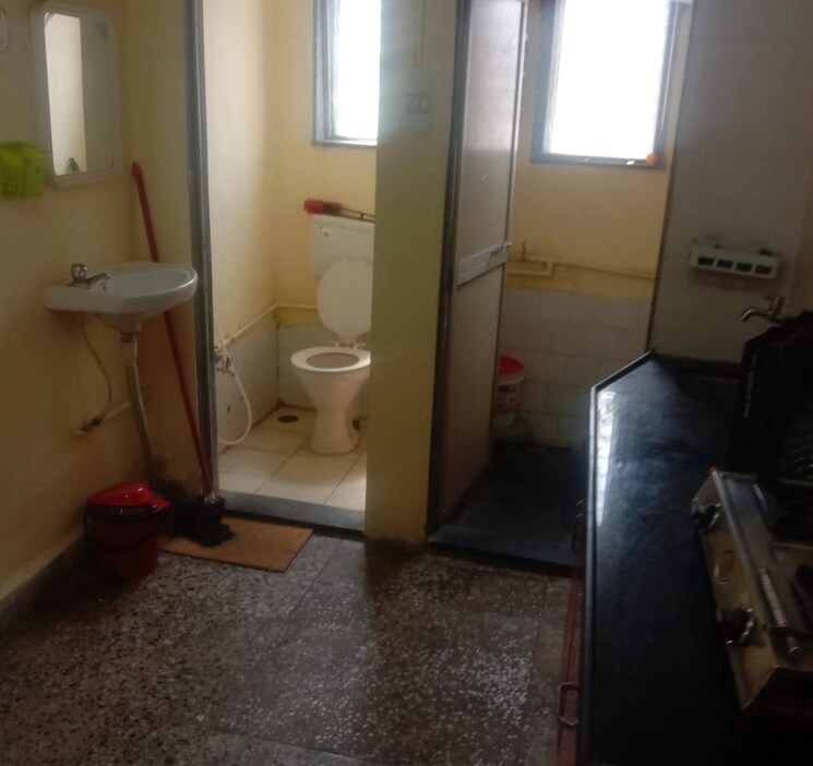 Bathroom, jb nagar 1 Bedroom 380 Sq.Ft. Apartment In Jb Nagar Mumbai 9466256