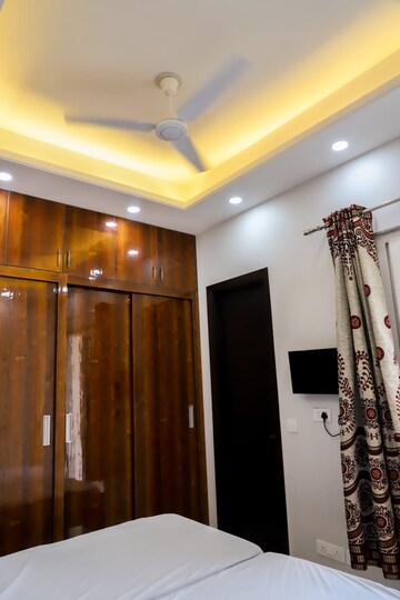 Furnished Amenities in 2 BHK Builder Floor at Malviya Nagar – for Rent