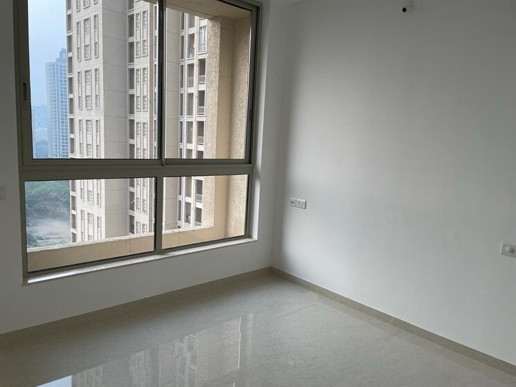 Room, hiranandani-estate-solitaire-c 1 Bedroom 450 Sq.Ft. Apartment In Ghodbunder Road Thane 9466301