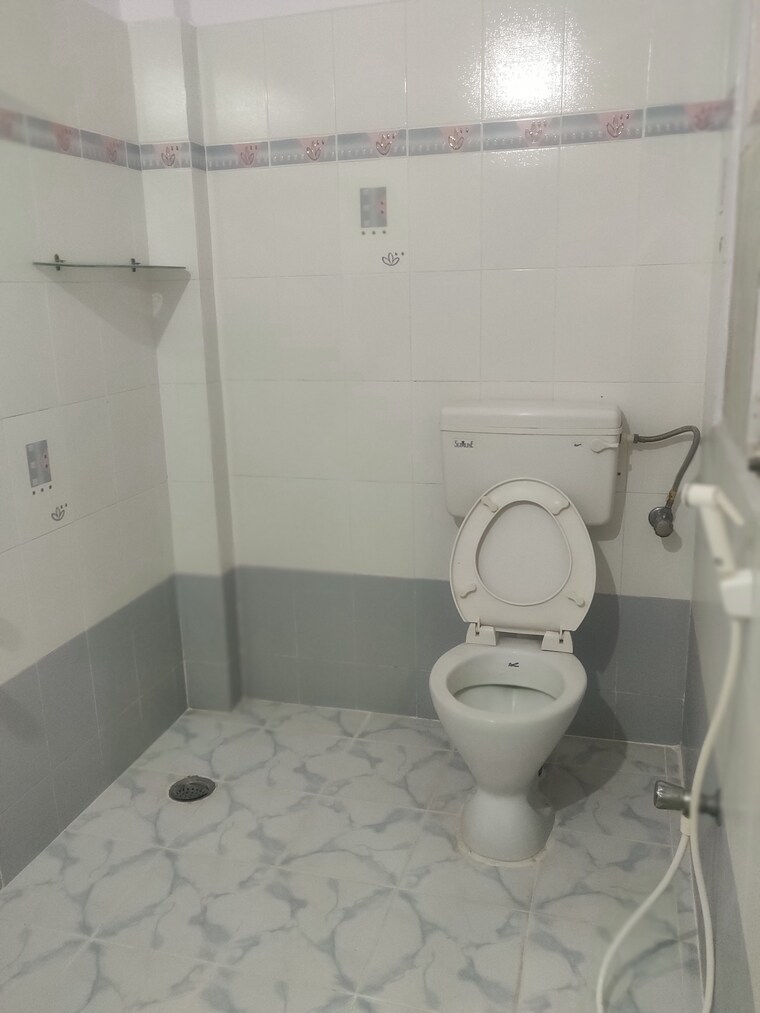Bathroom, fortune-apartment-masab-tank 2 Bedroom 1500 Sq.Ft. Apartment In Masab Tank Hyderabad 9466289