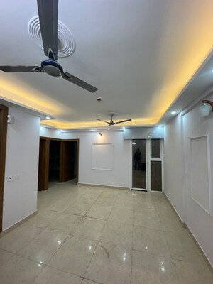 Furnished Amenities in 2 BHK Apartment at Signature Global Prime, Sector 63a – for Rent