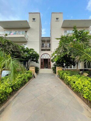 3 BHK Builder Floor For Rent in BPTP Amstoria, Sector 102