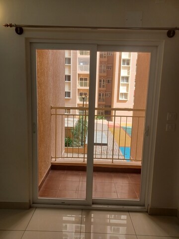 Room in 2 BHK Apartment at Prestige Finsbury Park Hyde, Bagaluru – for Rent