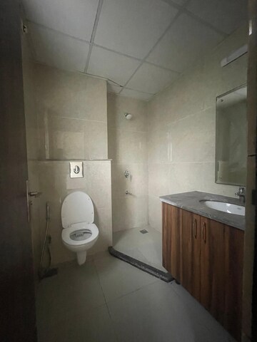 Bathroom in 4 BHK Builder Floor at BPTP Amstoria, Sector 102 – for Sale