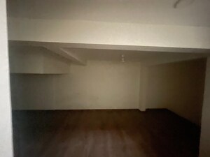 Room in 4 BHK Builder Floor at BPTP Amstoria, Sector 102 – for Sale