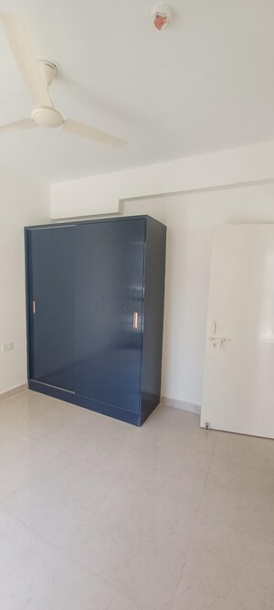 Furnished Amenities in 2 BHK Apartment at Signature Global Prime, Sector 63a – for Rent