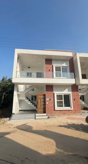 4 BHK Independent House For Sale in Pir Machalla