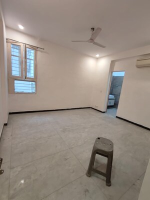 Room in 3 BHK Builder Floor at Greater Kailash – for Rent