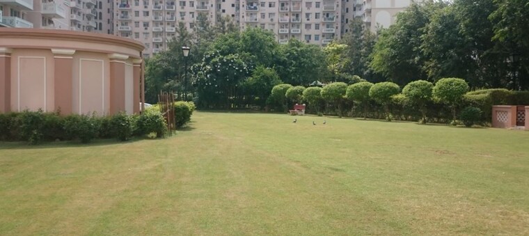 Garden, pivotal-paradise 3 Bedroom 716 Sq.Ft. Apartment In Sector 62 Gurgaon 9466346