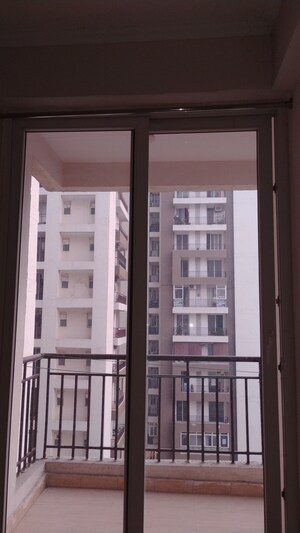 3 BHK Apartment For Rent in Amrapali Terrace Homes, Tech Zone 4 Greater Noida