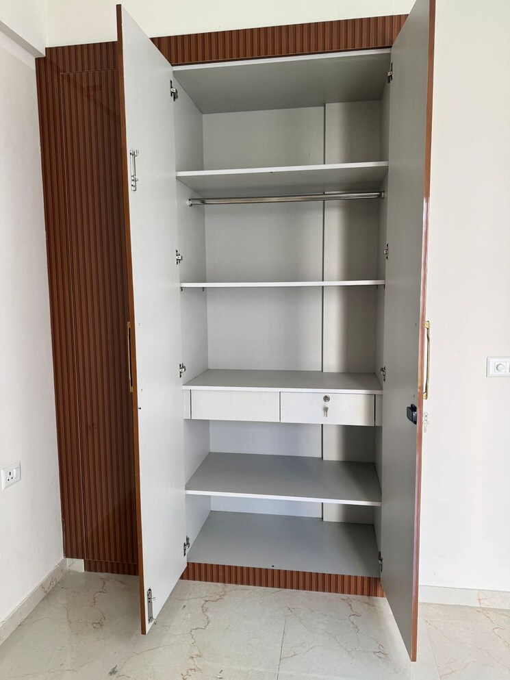 undefined, emaar-gurgaon-greens 3 Bedroom 1650 Sq.Ft. Apartment In Sector 102 Gurgaon 9466373