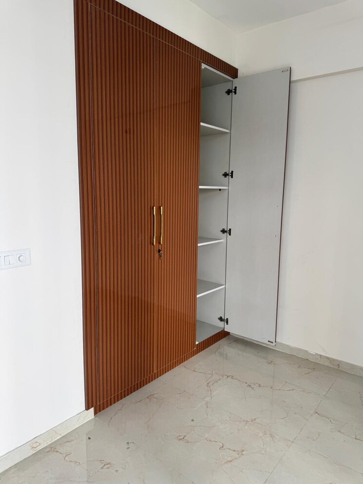 Room, emaar-gurgaon-greens 3 Bedroom 1650 Sq.Ft. Apartment In Sector 102 Gurgaon 9466373