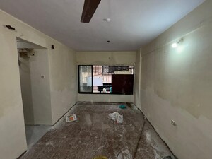 Room in 1 BHK Apartment at Airoli Sector 8a – for Rent