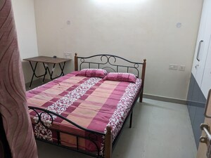  Pg For Rent in Vipul Khand