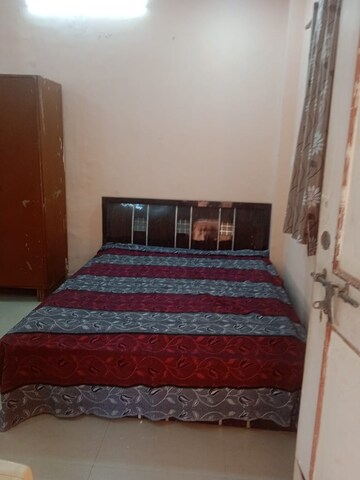Bedroom in 1 RK Apartment at Devika Towers, Collectors Colony – for Rent