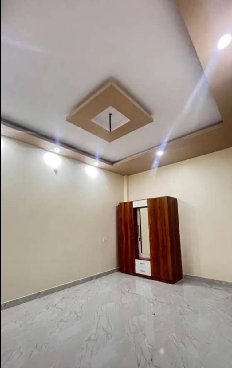 Cover Image, hazratganj 2 Bedroom 1300 Sq.Ft. Apartment In Hazratganj Lucknow 9466470