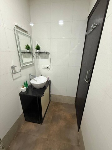 Bathroom in 1 BHK Apartment at Lalani Valentine Apartment, Malad East – for Rent