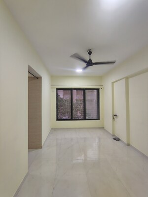 Room in 1 BHK Apartment at Sterling Apartments Kalina, Santacruz East – for Rent