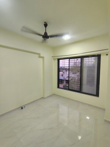 Room in 1 BHK Apartment at Sterling Apartments Kalina, Santacruz East – for Rent