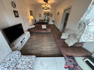 Living Room in 2 BHK Apartment at Ikebana, Matunga East – for Rent