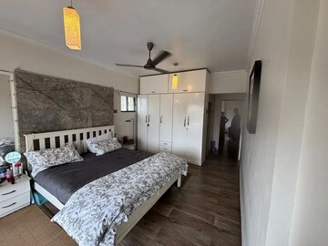 Bedroom in 2 BHK Apartment at Ikebana, Matunga East – for Rent