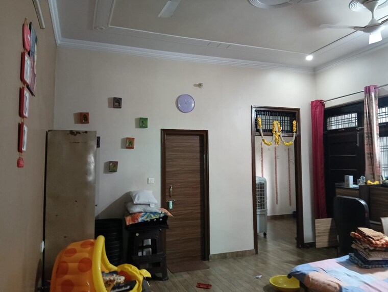 Living Room, gomti nagar 2 Bedroom 1000 Sq.Ft. Builder Floor In Gomti Nagar Lucknow 9466499