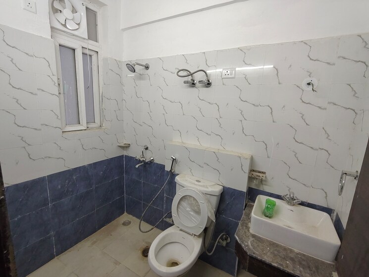 Team Area, sikka-karnam-greens 2 Bedroom 940 Sq.Ft. Apartment In Sector 143b Noida 9466513