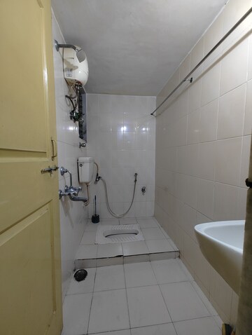 Bathroom in 2 BHK Apartment at Seawoods Estate, Seawoods – for Rent