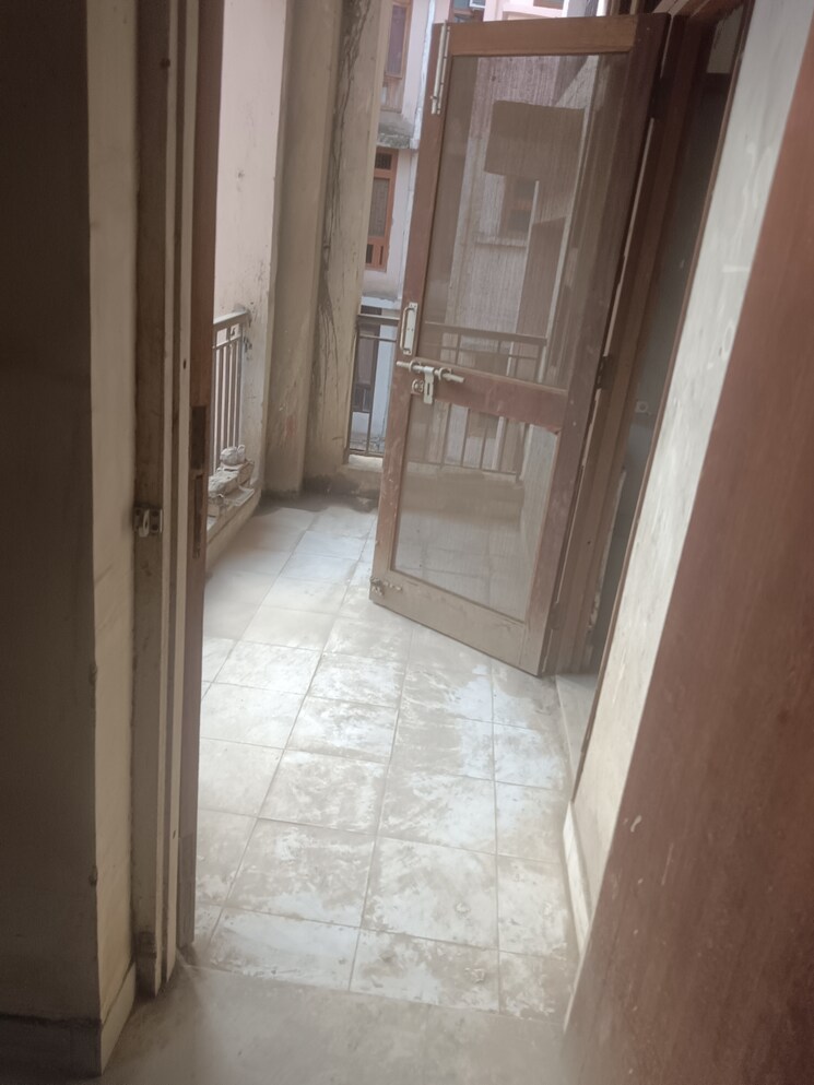 Bathroom, hig-apartments 3 Bedroom 121 Sq.Mt. Apartment In Omicron I Greater Noida Greater Noida 9466529