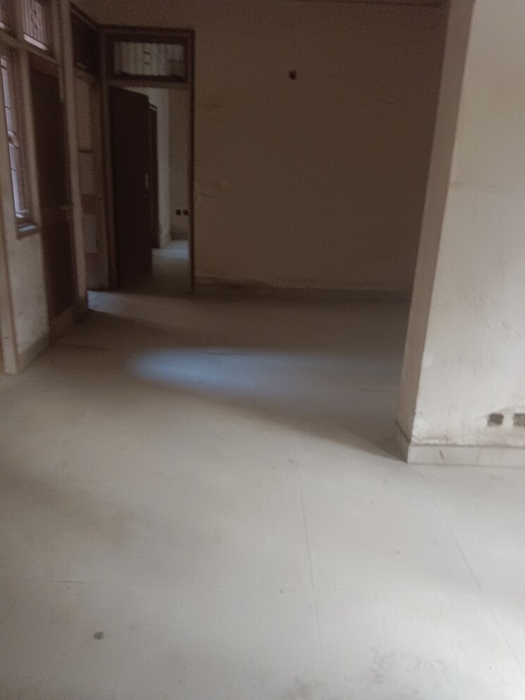 Room, hig-apartments 3 Bedroom 121 Sq.Mt. Apartment In Omicron I Greater Noida Greater Noida 9466529