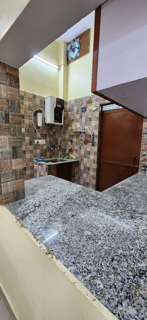 Kitchen in 2 BHK Builder Floor at Gomti Nagar – for Rent