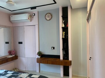 Building Lobby in 3.5 BHK Apartment at Omaxe Residency II, Gomti Nagar – for Rent