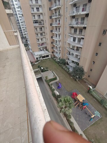 Master Plan in 3 BHK Apartment at Victory Infra Crossroads, Sector 143b – for Rent