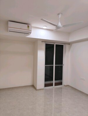 Bedroom in 2 BHK Apartment at Indiabulls One Indiabulls, Pokhran Road No Two – for Rent