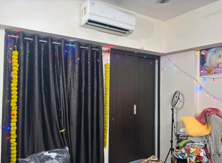 Bedroom, lodha-amara 1 Bedroom 600 Sq.Ft. Apartment In Kolshet Road Thane 9466566