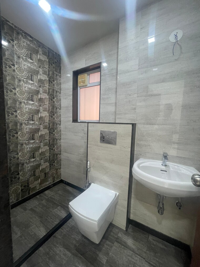 Bathroom, naman-premier 1 Bedroom 425 Sq.Ft. Apartment In Andheri East Mumbai 9466576