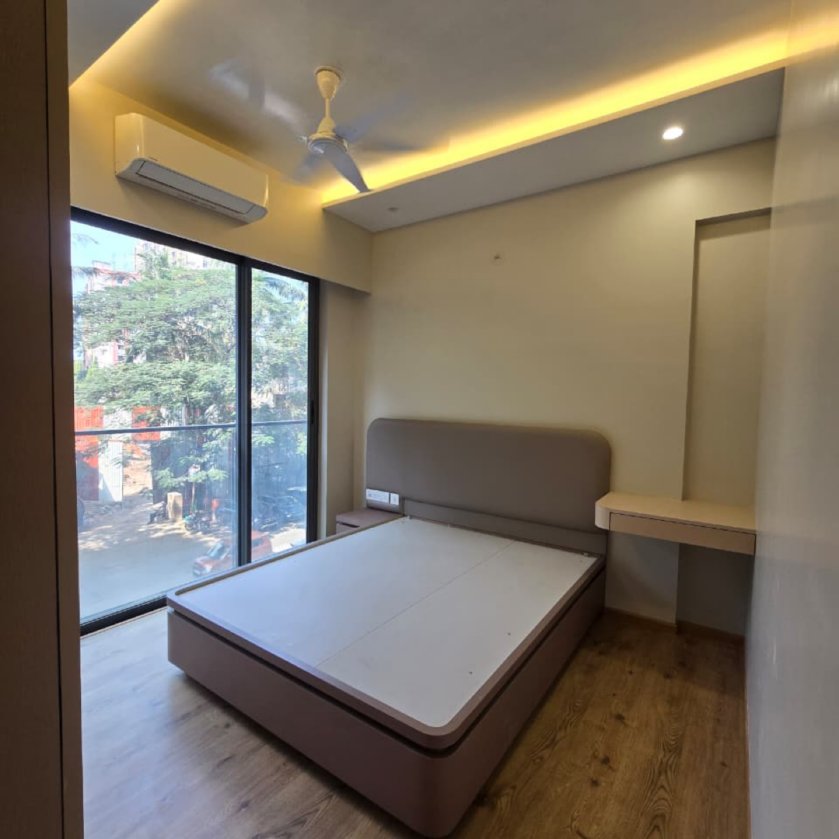 3 BHK Apartment For Rent in Rustomjee Seasons Bandra East