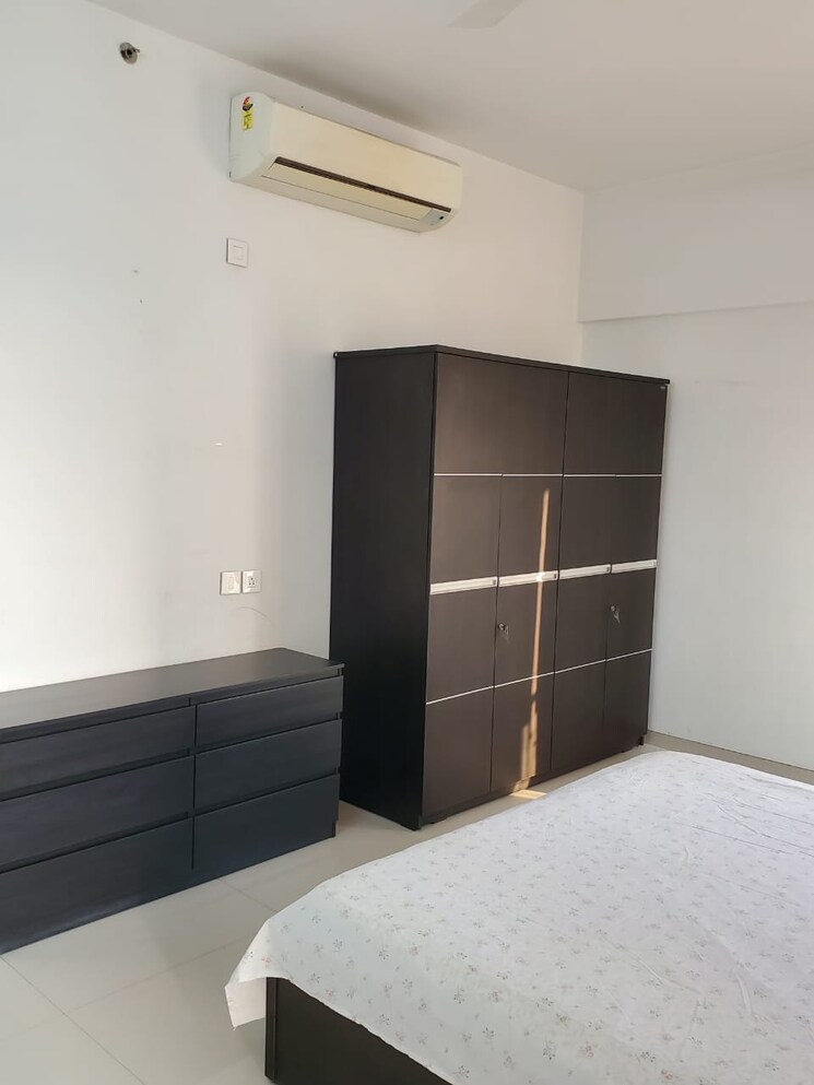 Room, park-grandeur 3 Bedroom 1800 Sq.Ft. Apartment In Baner Pune 9466572