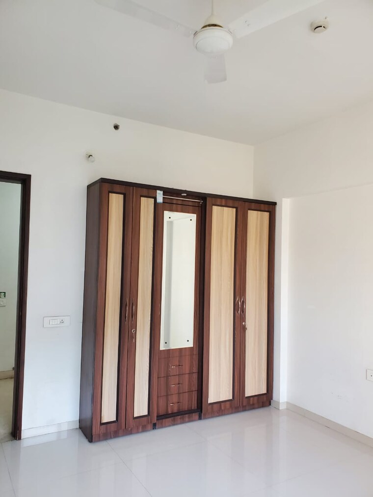 Room, park-grandeur 3 Bedroom 1800 Sq.Ft. Apartment In Baner Pune 9466572