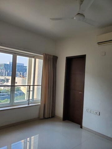 Room in 3 BHK Apartment at Park Grandeur, Baner – for Rent