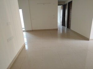 Room in 3 BHK Apartment at Samridhi Luxuriya Avenue, Sector 150 – for Rent