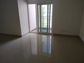 Room in 3 BHK Apartment at Samridhi Luxuriya Avenue, Sector 150 – for Rent