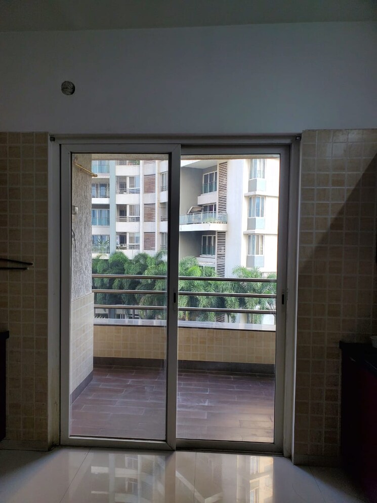 Room, park-grandeur 3 Bedroom 1800 Sq.Ft. Apartment In Baner Pune 9466572