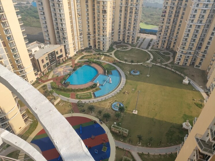 Team Area, samridhi-luxuriya-avenue 3 Bedroom 1625 Sq.Ft. Apartment In Sector 150 Noida 9466594